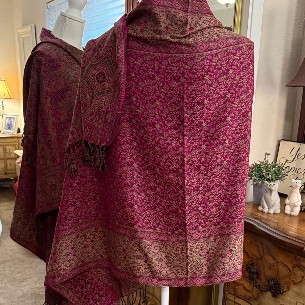 Magenta and Tan Paisley 27